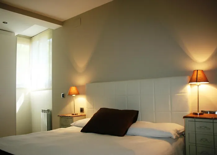 Montseny Suites & Apartments